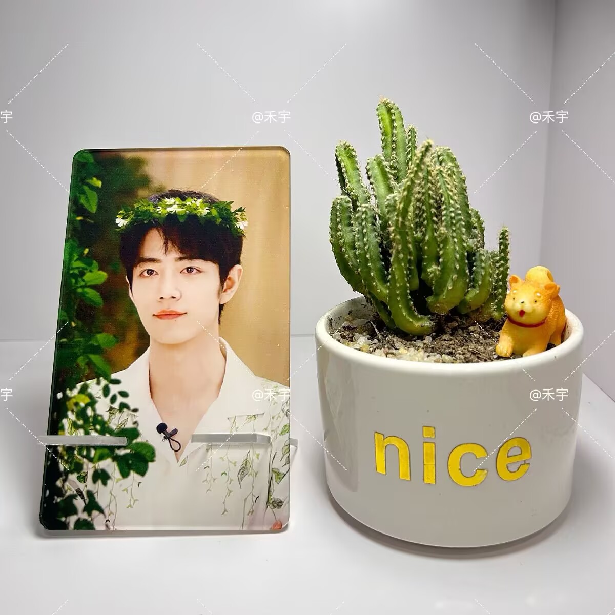 Xiao Zhan's mobile phone stand - مراجعة Accessories With Watch وسعره