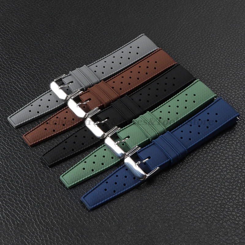 Tropic Silicone Watch Strap 18 - مراجعة Fossil Smartwatch Accessories وسعره