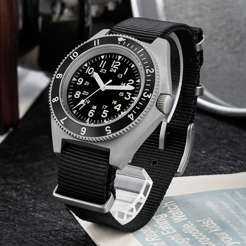 Watchdives WD1972 Quartz Watch - مراجعة Accessories With Watch وسعره